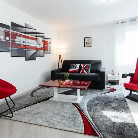 Le Stella - Hypercentre Garage Gratuit Wifi Netflix Amazon Prime Proche Parc Tete D'or Apartamento
